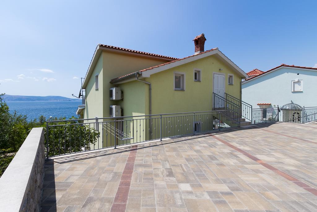 Apartments Vukelic Klenovica Exterior photo
